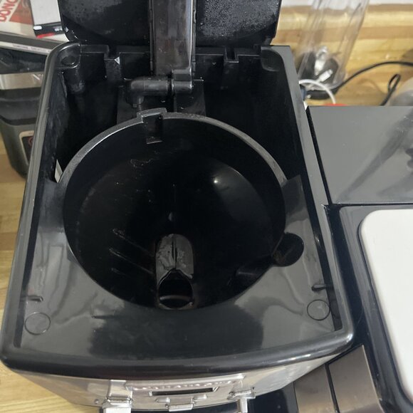 Cuisinart SS-15 Coffee Center 12-Cup Coffeemaker Single-Serve Machine Only - Picture 3 of 13